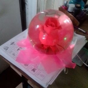 Pink glass rose